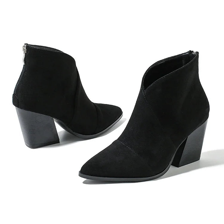 Elegante Stiefeletten Damen aus Wildleder mit Blockabsatz und spitzer Form – vielseitig kombinierbar