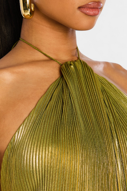 Evangelia | Elegantna plisirana poletna maxi obleka s kovinskim sijajem in halter izrezom
