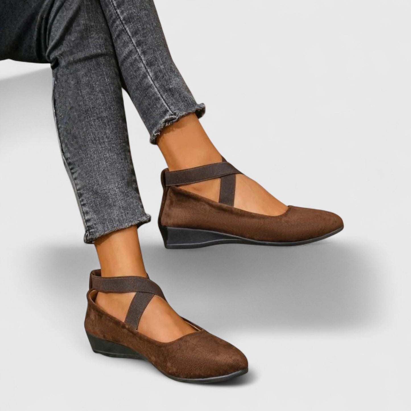 Momount Damen Ballerinas – Wildleder, gekreuzte Riemchen, runde Spitze, elastischer Knöchelriemen
