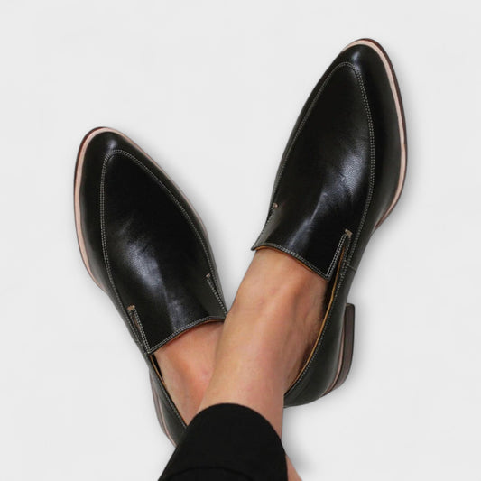 Loafer Damen mit spitzer Kappe und flacher Sohle – klarer Stil von Büro bis Abend