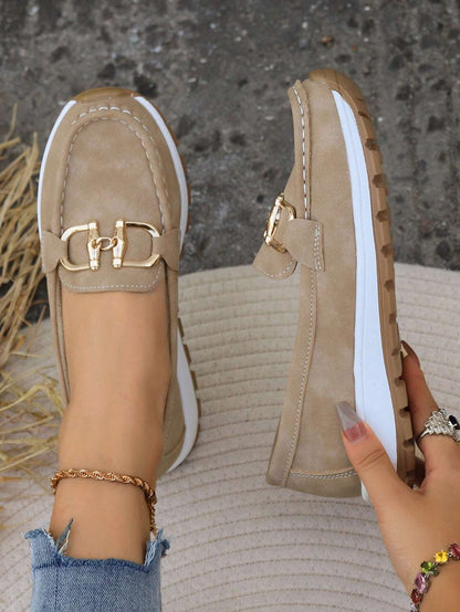 Momount Damen Wildleder-Loafer – goldenes Trensendetail, Plattform, bequemer Slipper