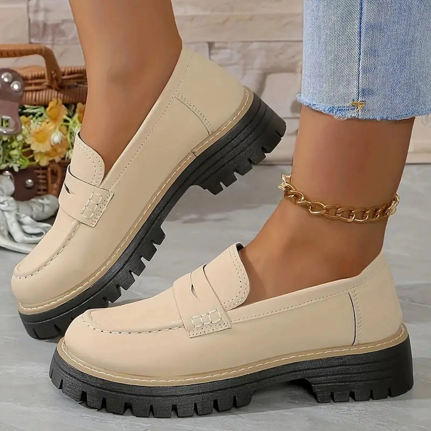 Momount női platform loafer – bordázott talp, penny pánt, belebújós, kerek orr