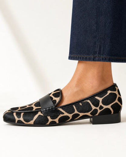 Damen-Loafer im Animal-Look mit schwarzer Einfassung — Produktbild 4