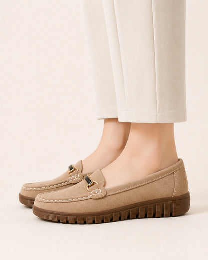 Damen-Loafer mit Chunky-Sohle und goldener Spange — Produktbild 4