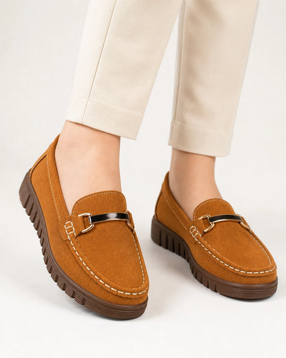Damen-Loafer mit Chunky-Sohle und goldener Spange — Produktbild 11