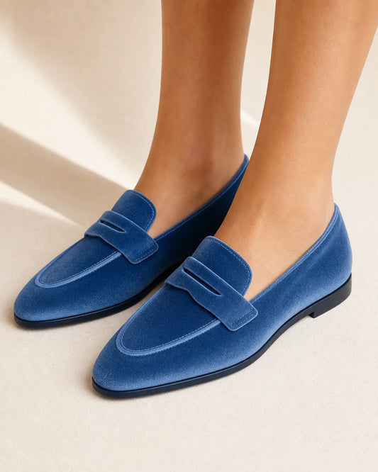 Blauer Damen-Loafer mit Ton-in-Ton-Riegel — Produktbild 1