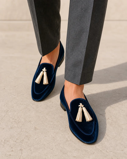 Blauer Damen-Loafer in Samtoptik mit Quasten — Produktbild 7