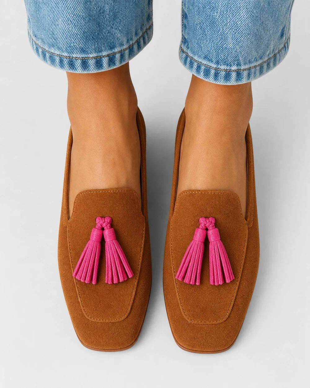 Cognacfarbener Damen-Loafer mit rosa Quasten — Produktbild 5