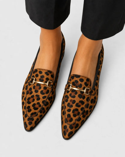 Spitzer Leoparden-Loafer mit Metallspange — Produktbild 5