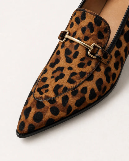 Spitzer Leoparden-Loafer mit Metallspange — Produktbild 6
