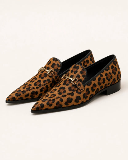 Spitzer Leoparden-Loafer mit Metallspange — Produktbild 9