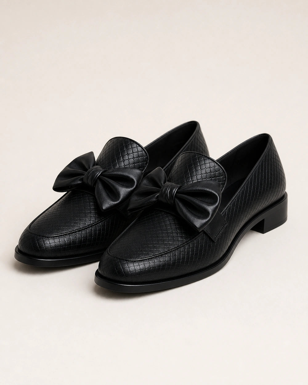 Schwarzer Damen-Loafer mit Schleife und niedrigem Absatz — Produktbild 9