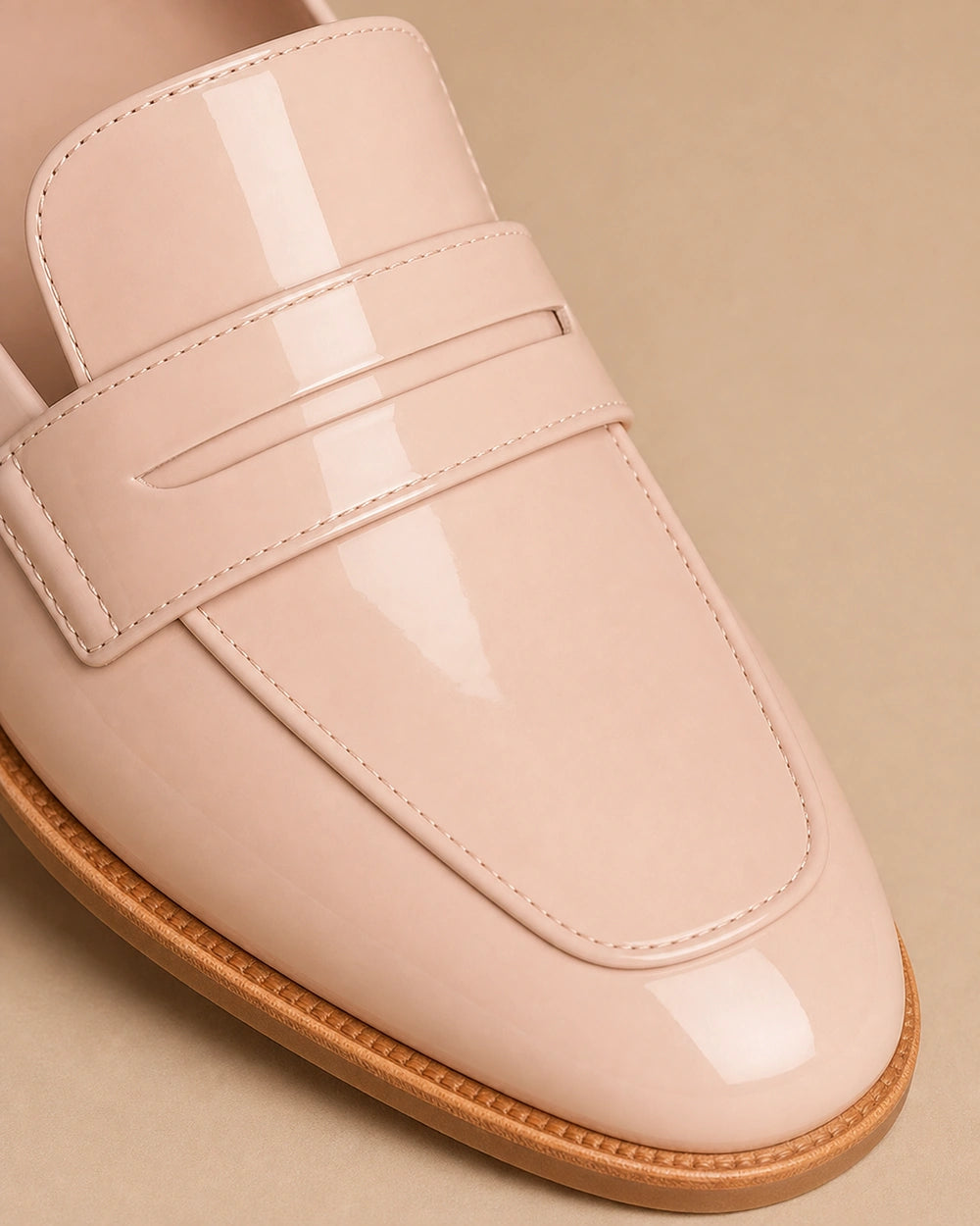 Glänzender puderrosa Loafer mit niedrigem Absatz — Produktbild 6