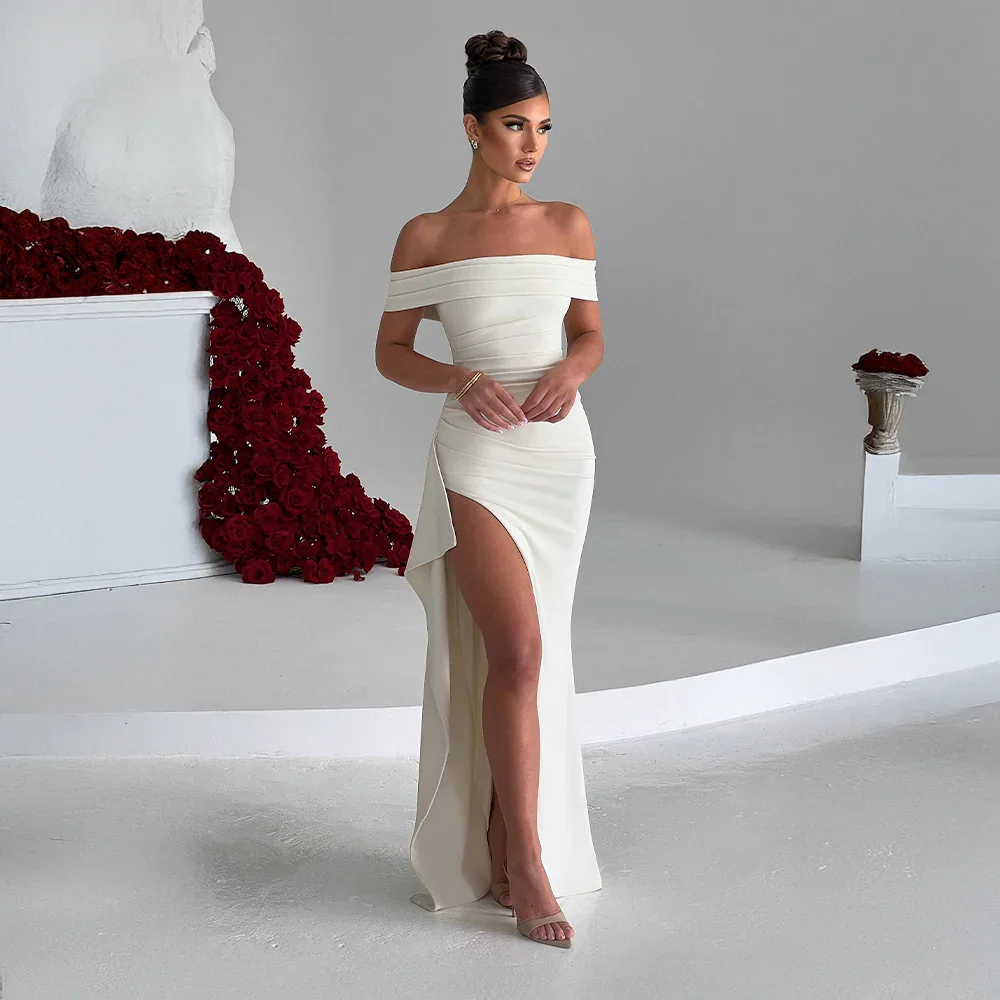 Daniela | Elegantna večerna maxi obleka z odkritimi rameni, nabiranjem in visokim razporkom