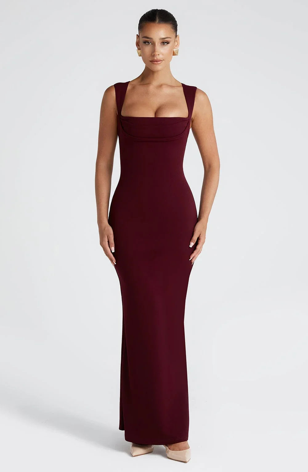 Allegra | Elegantna satenska večernja maxi haljina s halter izrezom i otvorenim leđima