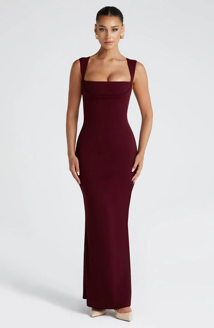 Allegra | Elegantna satenska večernja maxi haljina s halter izrezom i otvorenim leđima