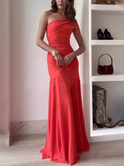 Eliana | Elegantna nabrana asimetrična večerna maxi obleka na eno ramo