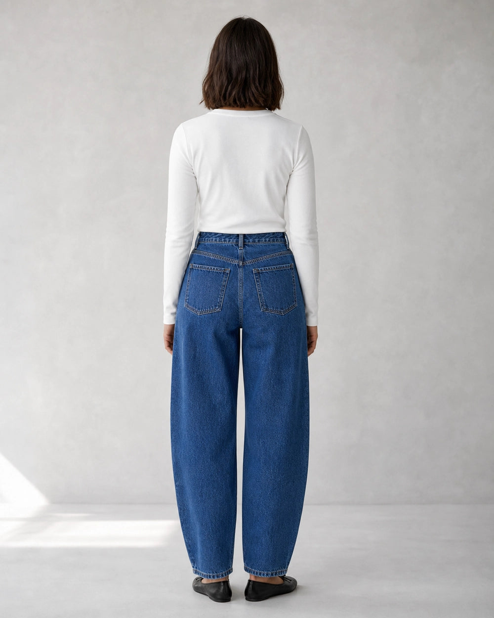 Damen High-Rise Barrel Jeans in Mittelblau — image