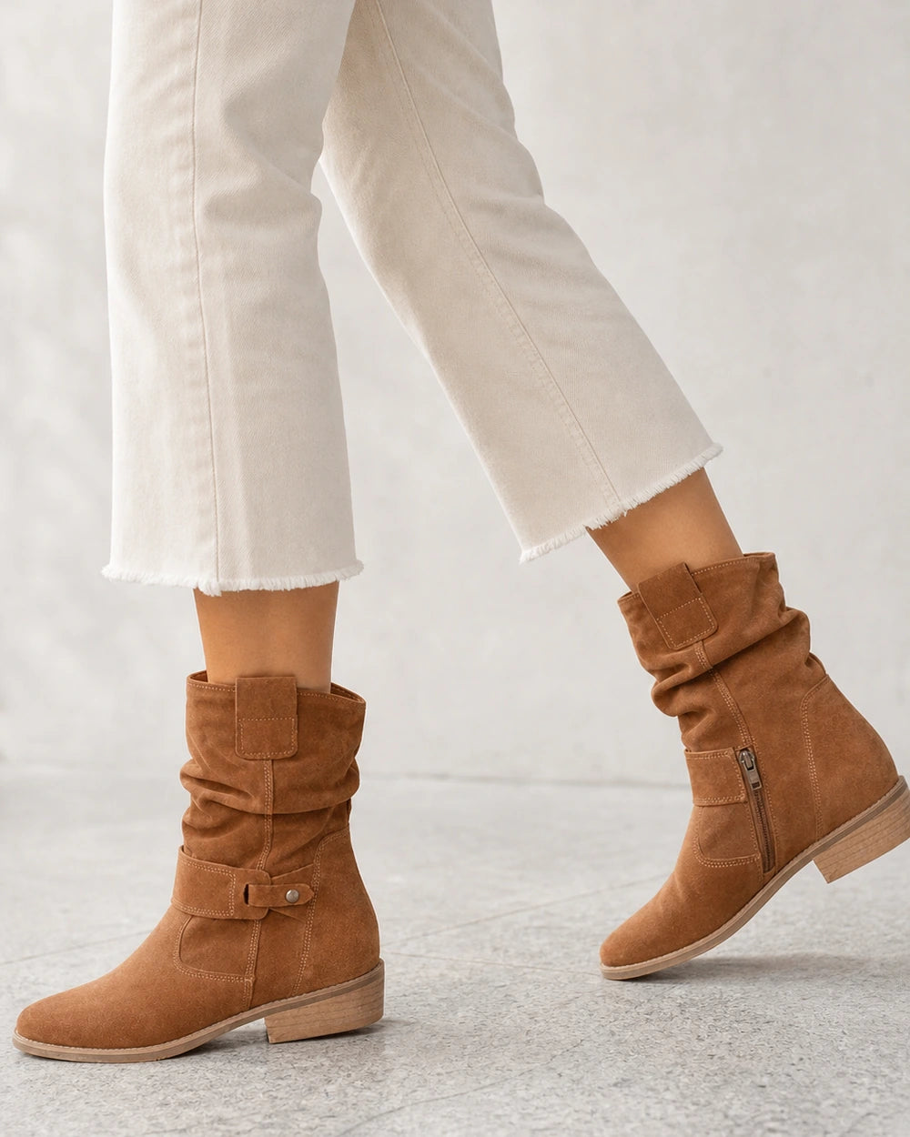 Emilia Damen-Stiefeletten in Veloursoptik mit gerafftem Schaft — image 6